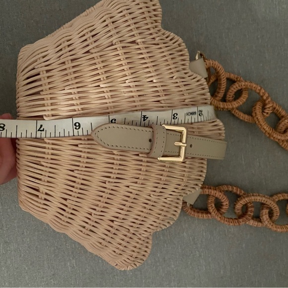 Vineyard Vines Clamshell Purse - Picture 12 of 13